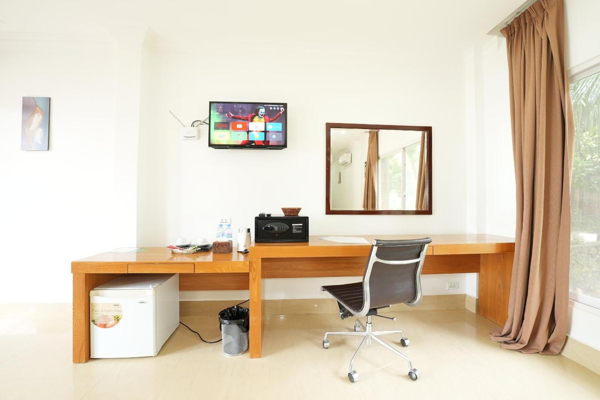 Amor Resort Koh Rong Derm Tkov Village Exterior photo