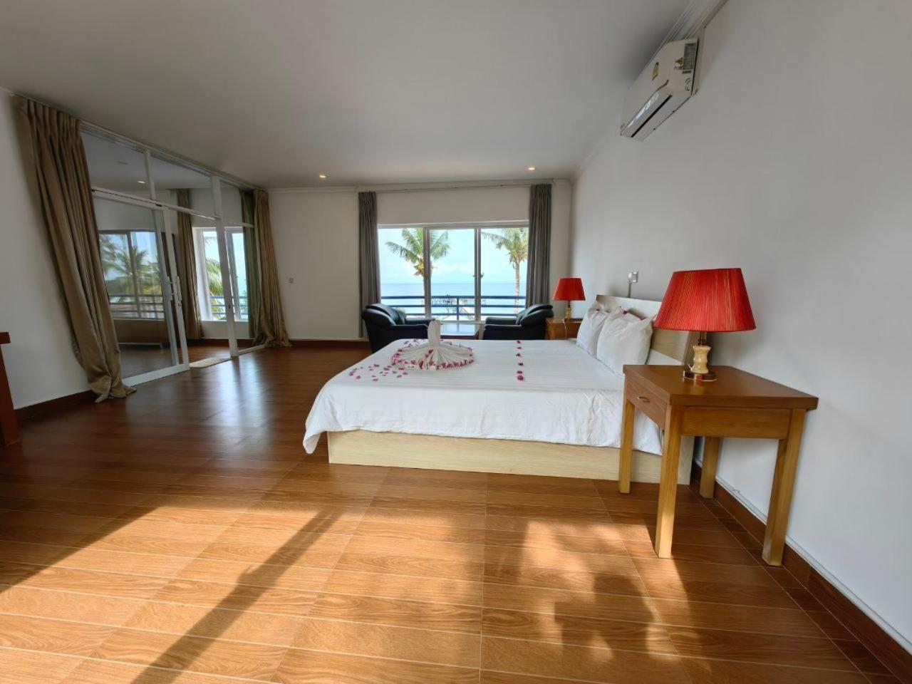 Amor Resort Koh Rong Derm Tkov Village Exterior photo